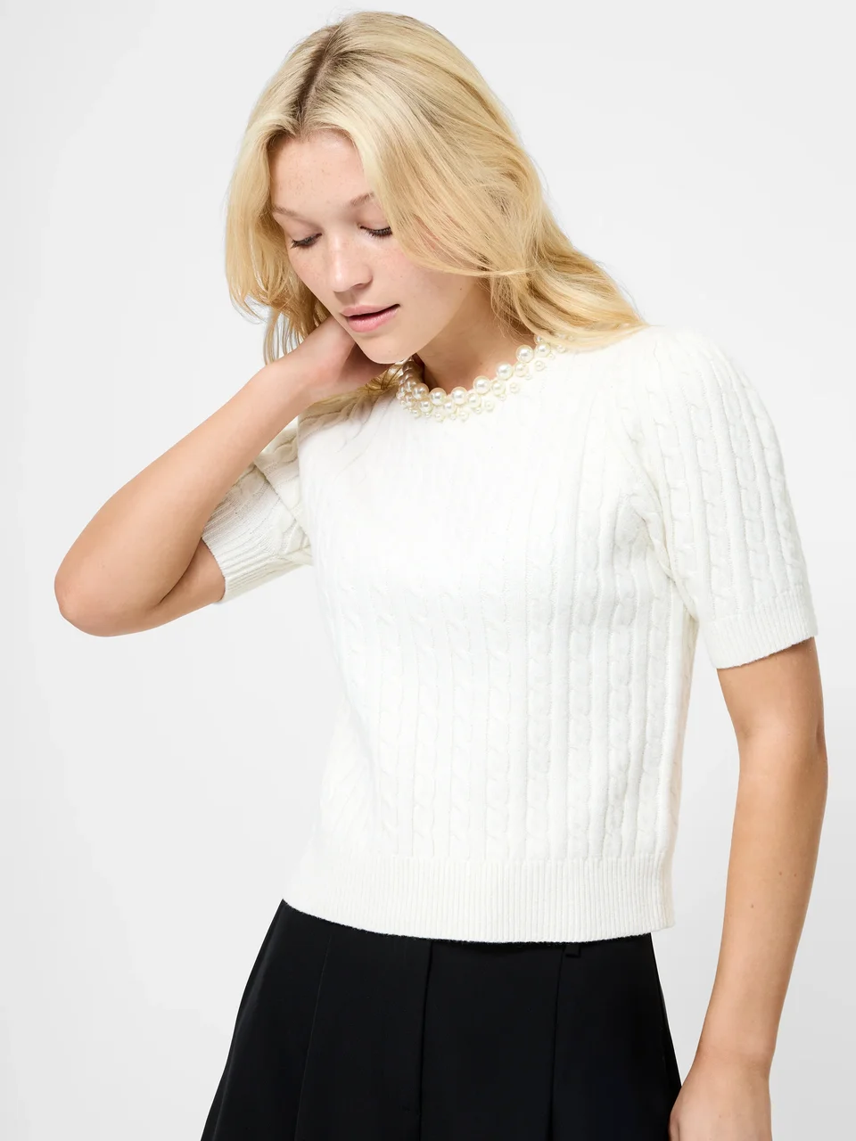 Embellished Neck Short Sleeve Sweater