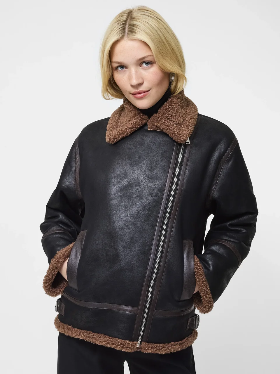 Vegan Shearling Zip Up Jacket - Image 9